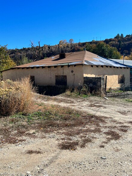 5 Estafeta Rd, Valdez, NM 87580