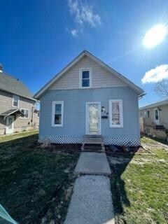 819 10th St SW, Cedar Rapids, IA 52404