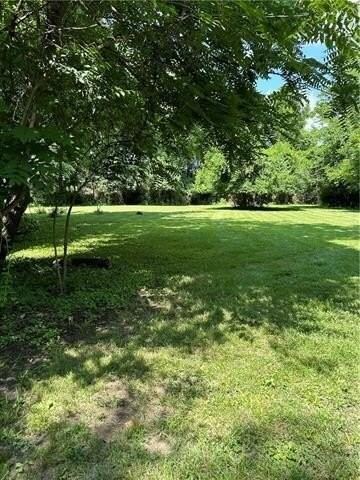13213 Cherry St, Kansas City, MO 64145