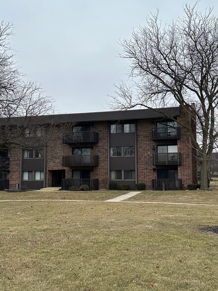 1502 Woodbridge Rd Unit 3A, Joliet, IL 60436