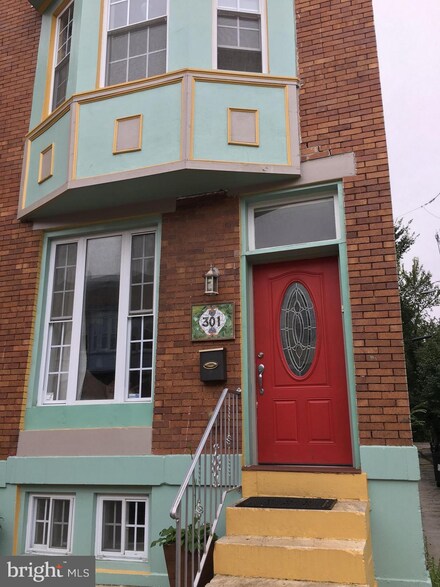 301 E Lorraine Ave, Baltimore, MD 21218