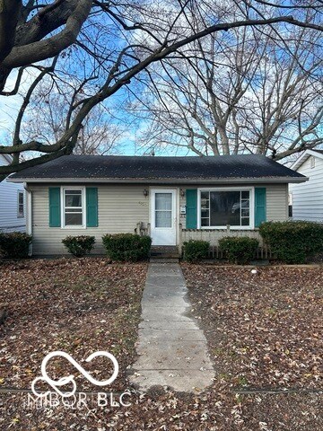 4025 Brown St, Anderson, IN 46013