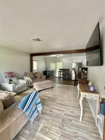 119 Carolyn St, Mansfield, LA 71052