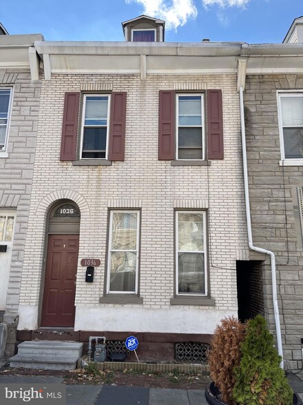 1036 Chestnut St, Reading, PA 19602