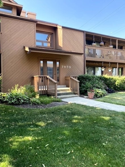 7970 S Garfield Ave Unit 102, Burr Ridge, IL 60527