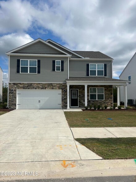 1019 Ella Bengel Dr, New Bern, NC 28562