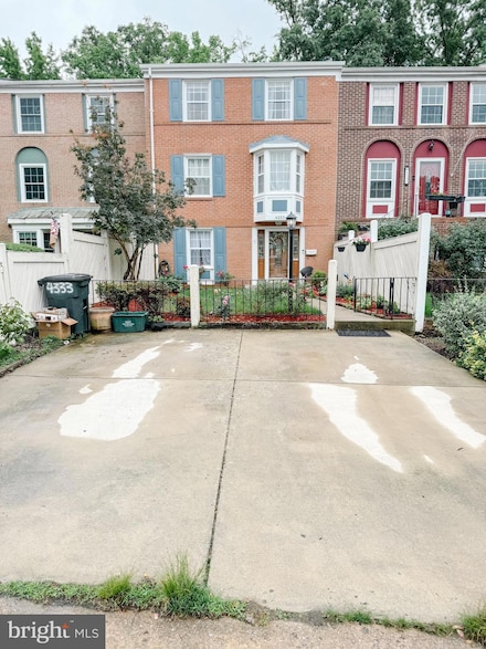 4333 Cedarlake Ct, Alexandria, VA 22309