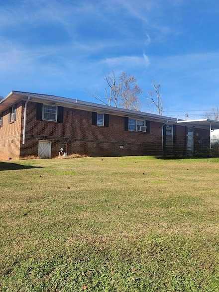 212 S Oak St, Whitwell, TN 37397