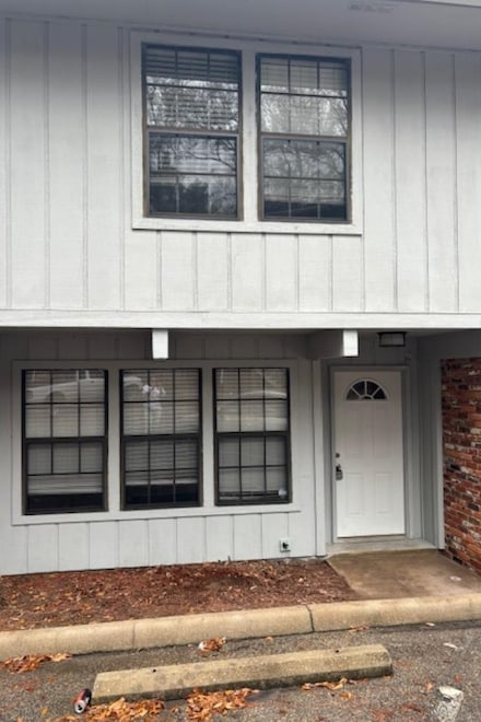 804 Timbers Ct, Tallahassee, FL 32304