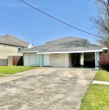 6109 Campus Blvd, New Orleans, LA 70126