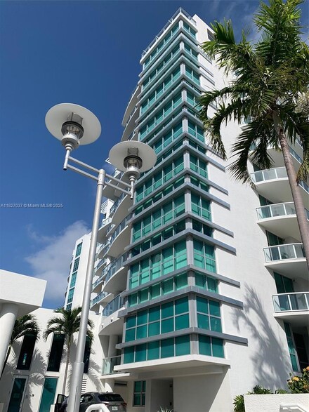 3131 NE 188th St Unit 2-909, Aventura, FL 33180