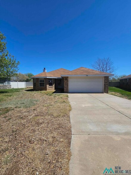 216 Cades Ct, Clovis, NM 88101
