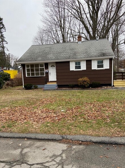 45 Glen Ave, Brockton, MA 02301