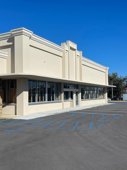 578 W Main St, Dothan, AL 36301