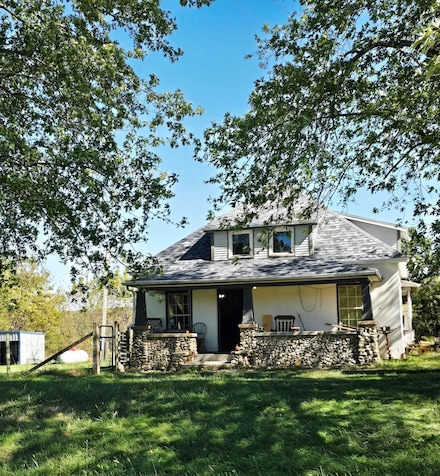 1122 N Buffalo St, Marshfield, MO 65706