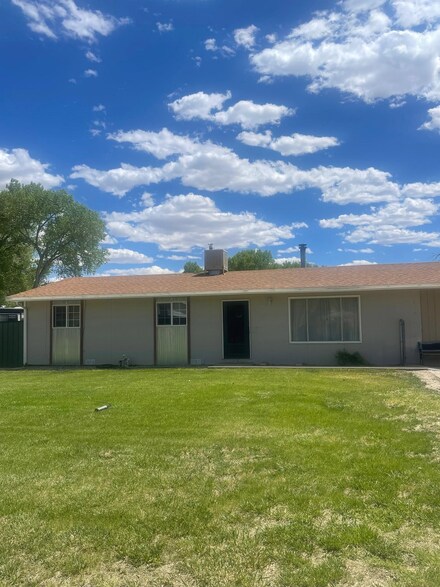 3320 S Highland Dr, Clifton, CO 81520