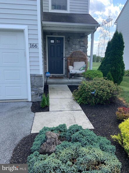 166 Radle Rd, Harrisburg, PA 17112