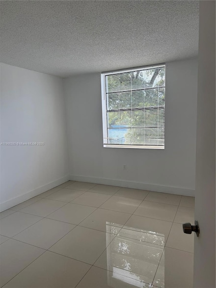 9460 Fontainebleau Blvd Unit 331, Miami, FL 33172