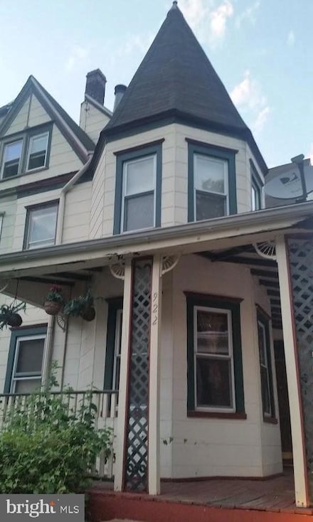 922 Carteret Ave, Trenton, NJ 08618