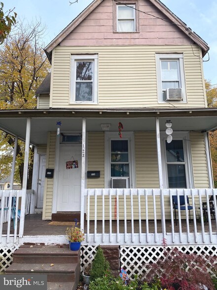 122 Cedar Ave, Oaklyn, NJ 08107