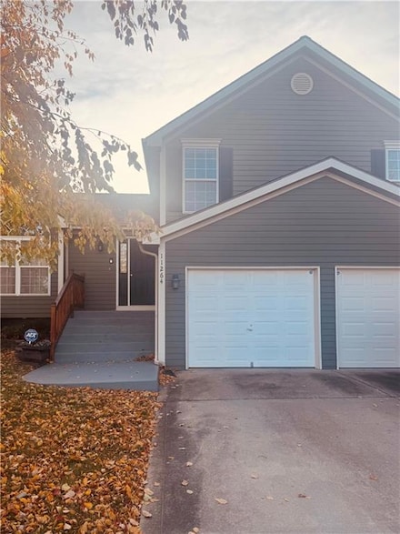 11264 N Summit St, Kansas City, MO 64155