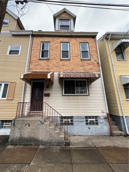 4917 Sciota St, Pittsburgh, PA 15224