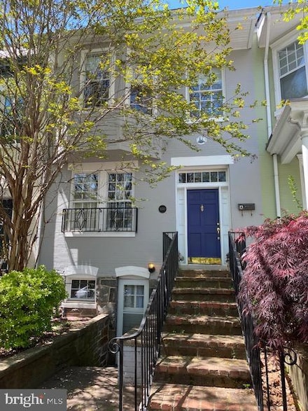 1650 33rd St NW Unit B, Washington, DC 20007