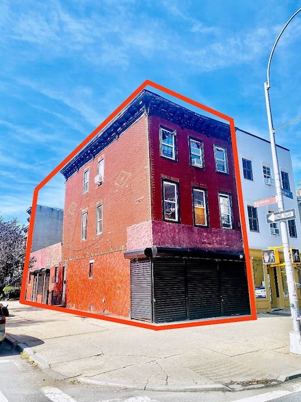 207 Bainbridge St, Brooklyn, NY 11233