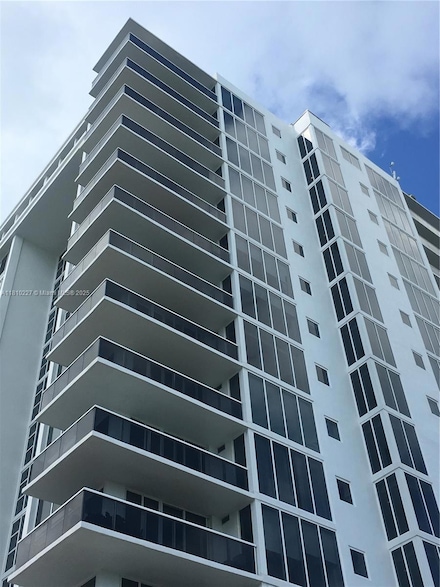 10275 Collins Ave Unit 628, Bal Harbour, FL 33154