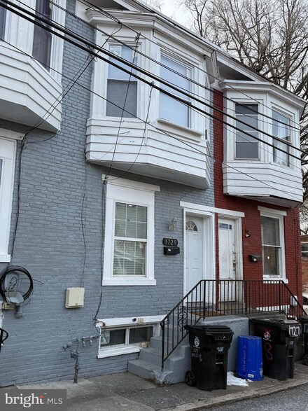 1729 Apricot St, Harrisburg, PA 17103
