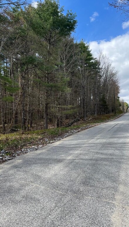 15 Valhalla Farm Rd, Hillsborough, NH 03244