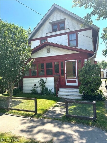 1248 W Waterloo Rd, Akron, OH 44314