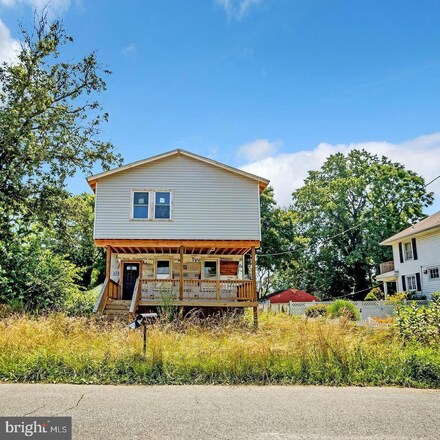 3517 Saint James Rd, Windsor Mill, MD 21244