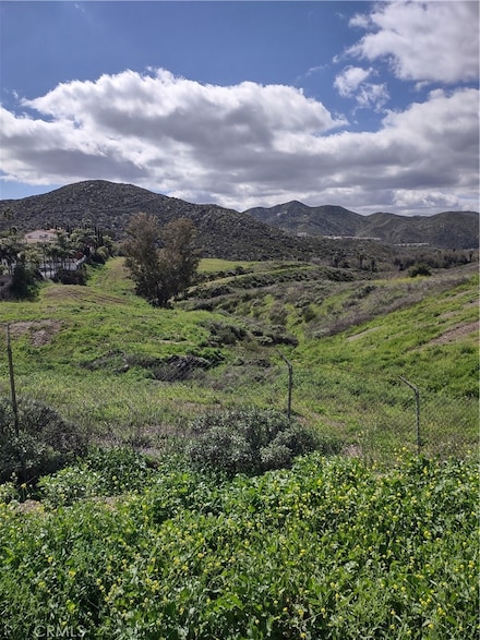 22672 Pin Tail Dr, Canyon Lake, CA 92587