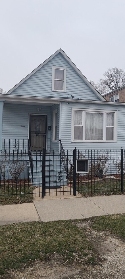 5607 S Hamilton Ave, Chicago, IL 60636