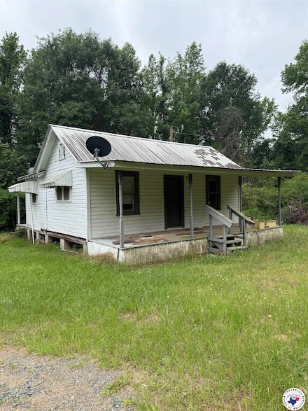5853 Wallace Rd, Texarkana, AR 71854