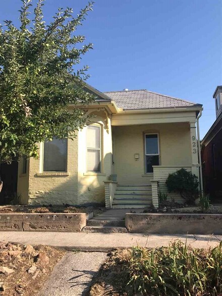 923 W Copper St, Butte, MT 59701