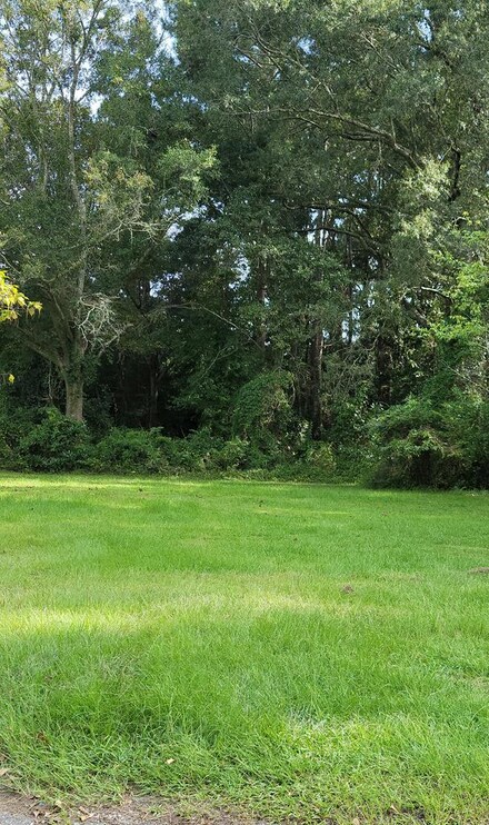 451 Dogwood Dr, Sumter, SC 29150