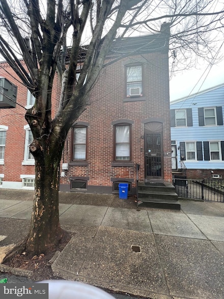 2424 E Somerset St, Philadelphia, PA 19134