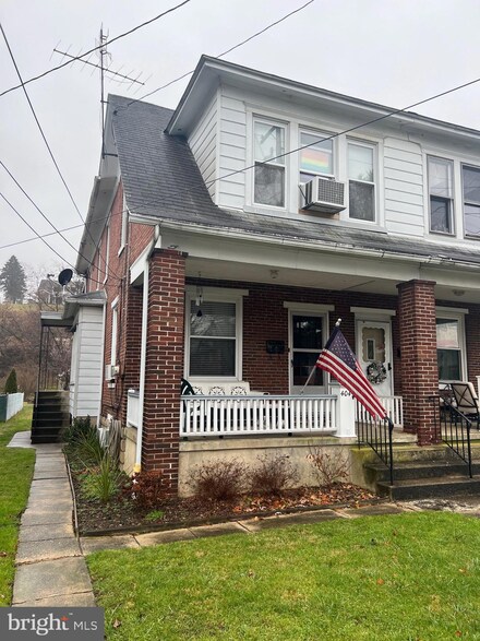 404 N 2nd St, Lemoyne, PA 17043