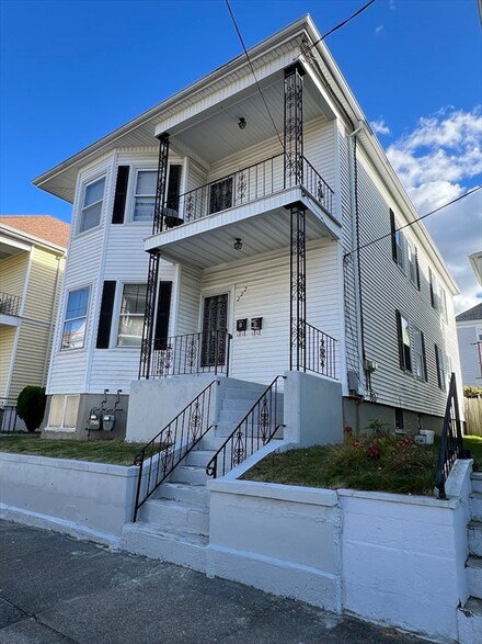 222 Belleville Rd, New Bedford, MA 02745