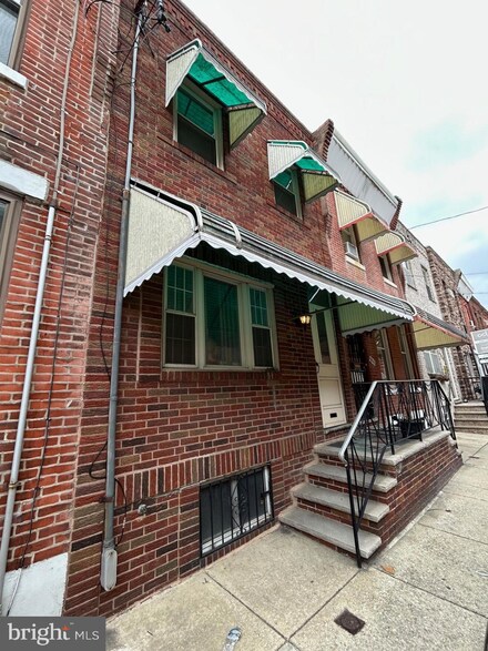 1834 S Rosewood St, Philadelphia, PA 19145
