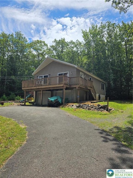 178 Sparrow Ln, Jim Thorpe, PA 18229