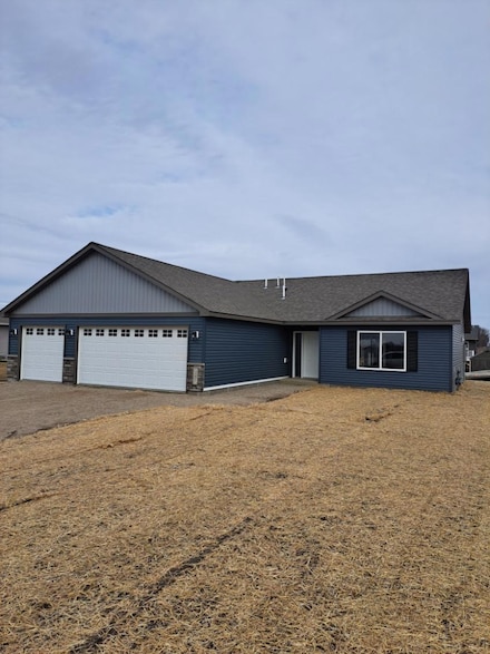 1109 9th Ave SE, Waseca, MN 56093