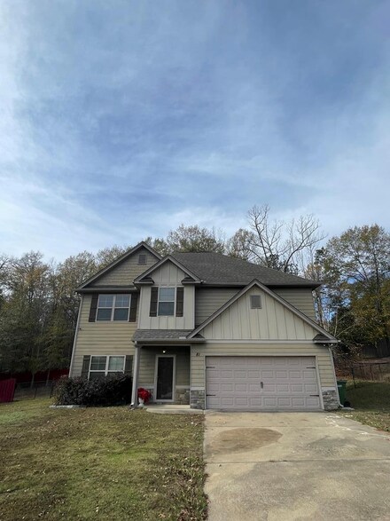 81 R C Allen Dr, Columbus, GA 31907