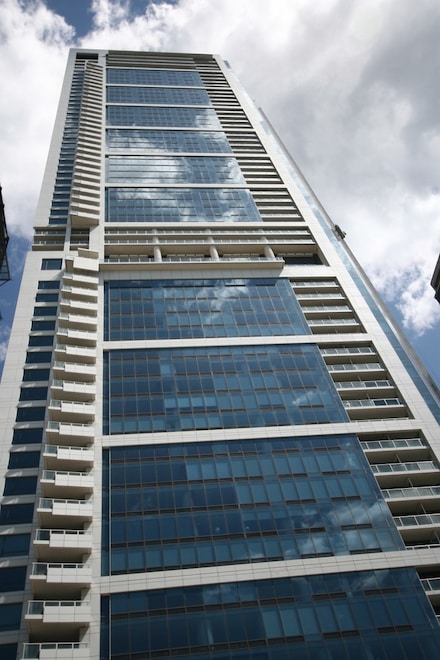 340 E Randolph St Unit 5504, Chicago, IL 60601