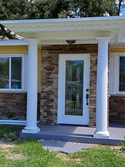 844 67th St S, Saint Petersburg, FL 33707