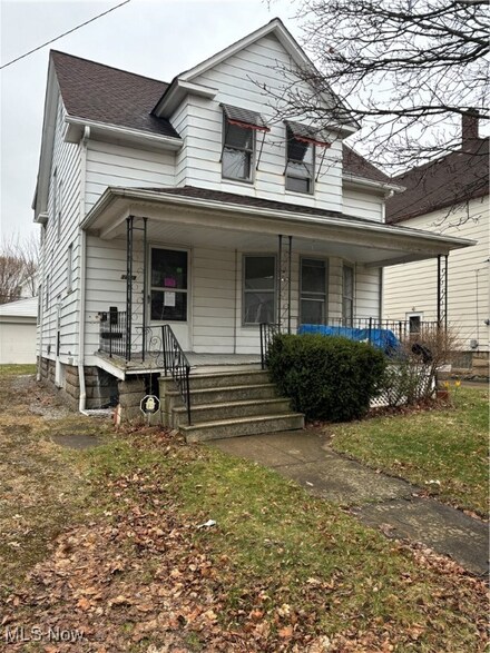 1473 Spring Garden Ave, Lakewood, OH 44107