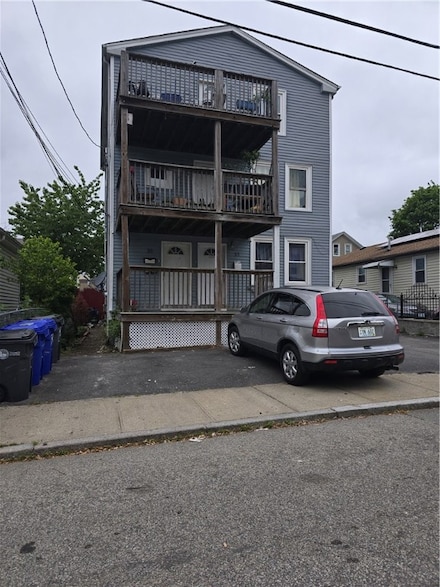 33 Chambers St, Providence, RI 02907