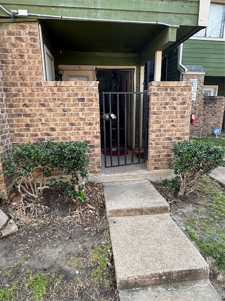 9823 Walnut St Unit L114, Dallas, TX 75243